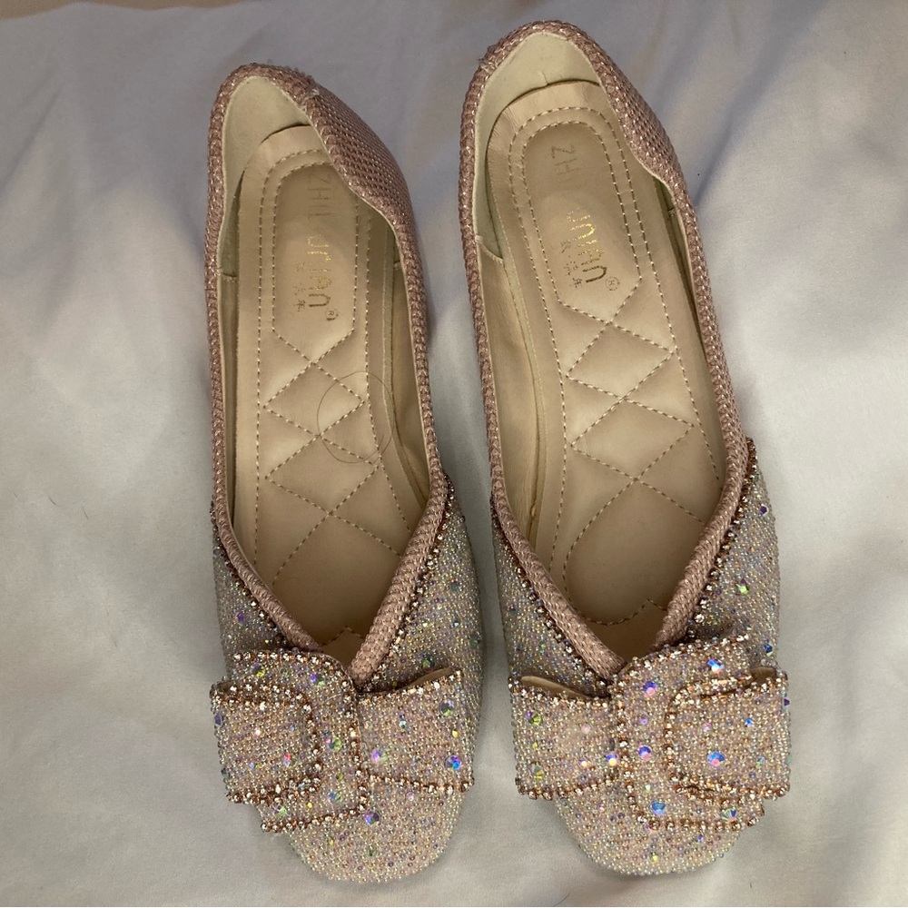 Elegant Women's Glitter Flats with Bow